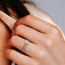 Load image into Gallery viewer, ITI NYC Cushion 4 Prong High TIF Style Solitaire