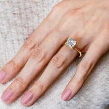 Load image into Gallery viewer, ITI NYC Cushion 4 Prong High TIF Style Solitaire