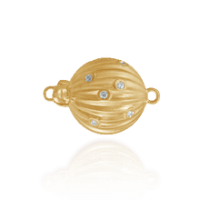 Load image into Gallery viewer, ITI NYC Corrugated Bead Pearl Clasps with Diamonds (12 mm)