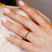 Load image into Gallery viewer, ITI NYC Princess Shape 4 Prong Lucida Solitaire