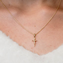 Load image into Gallery viewer, ITI NYC Classic Crucifix Pendant in 14K Gold
