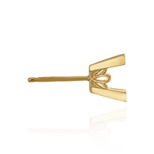 Load image into Gallery viewer, 14K Gold ITI NYC Square V-End Filigree Earrings