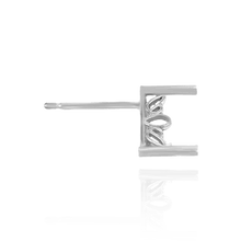 Load image into Gallery viewer, ITI NYC Triangle Filigree Earrings