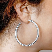 Load image into Gallery viewer, Round Tube Hoop Earring with Post in Sterling Silver (4 mm)