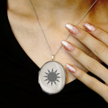 Load image into Gallery viewer, ITI NYC Plain Oval Locket in Sterling Silver with Optional Engraving (23 x 14 mm - 57 x 39 mm)