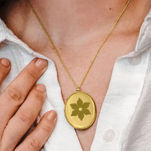 Load image into Gallery viewer, ITI NYC Plain Oval Locket in 14K Gold Filled with Optional Engraving (23 x 14 mm - 45 x 30 mm)