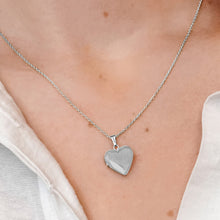 Load image into Gallery viewer, ITI NYC Plain Heart Locket in 14K Gold with Optional Engraving (13 mm - 19 mm)