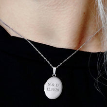 Load image into Gallery viewer, ITI NYC Plain Oval Locket in Sterling Silver with Optional Engraving (23 x 14 mm - 57 x 39 mm)