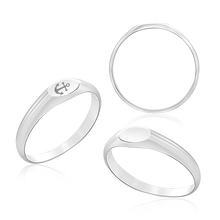 Load image into Gallery viewer, Oval (Horizontal) Signet Rings in Sterling Silver (4 x 6 mm - 8 x 11 mm)