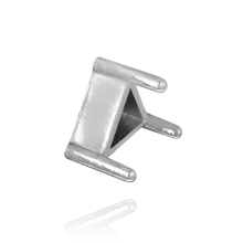 Load image into Gallery viewer, ITI NYC Three Prong Triangle Shape Single Wire Settings in 14K Gold (3.00 mm - 10.00 mm)