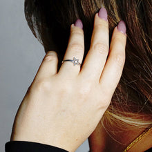 Load image into Gallery viewer, Stackable Ring with Stones in Star Design in 14K Gold