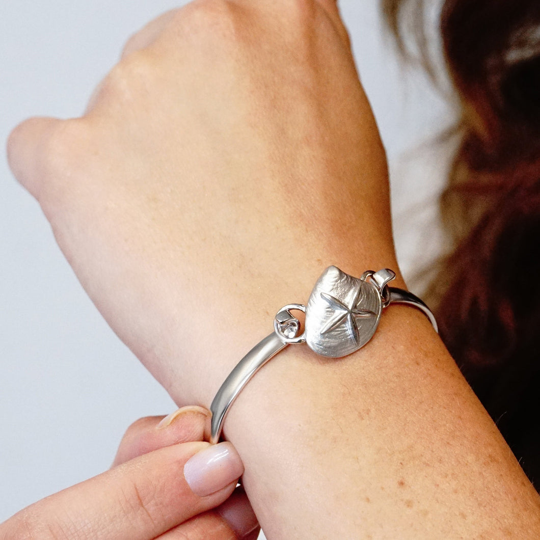 Clam with Starfish Bracelet Top in Sterling Silver (29 x 16mm)