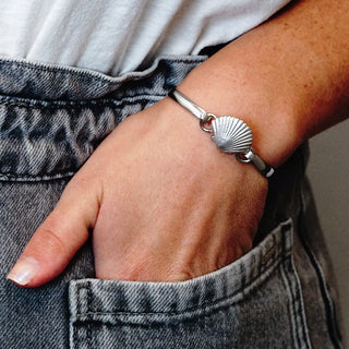 Scallop Shell Bracelet Top in Sterling Silver (29 x 18mm)