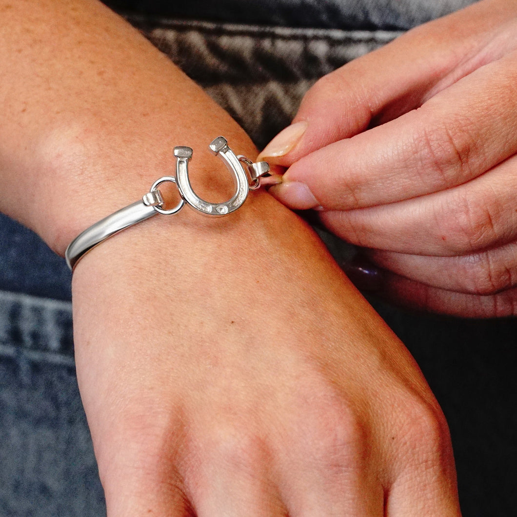 Horseshoe Bracelet Top in Sterling Silver (27 x 19mm)