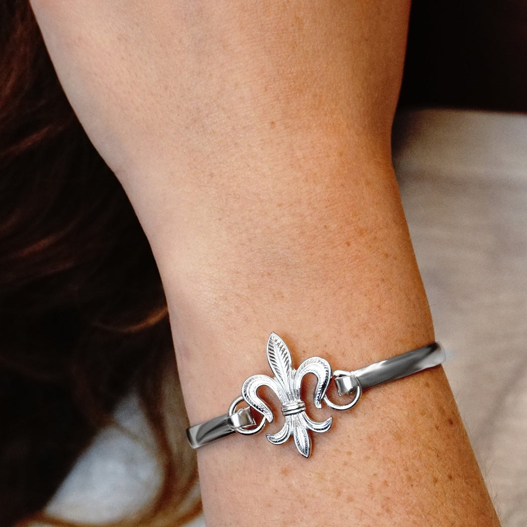 Fleur de Lis Bracelet Top in Sterling Silver (29 x 28mm)