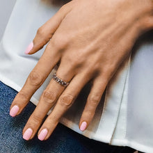 Load image into Gallery viewer, Broome St. Bizmark Chain Ring in Sterling Silver
