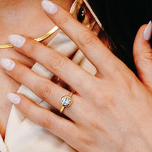 Load image into Gallery viewer, ITI NYC Round Bezel Solitaire
