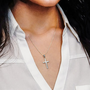 ITI NYC Plain Cross Pendant in 14K Gold