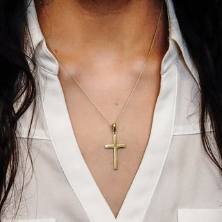 ITI NYC Plain Cross Pendant in 14K Gold