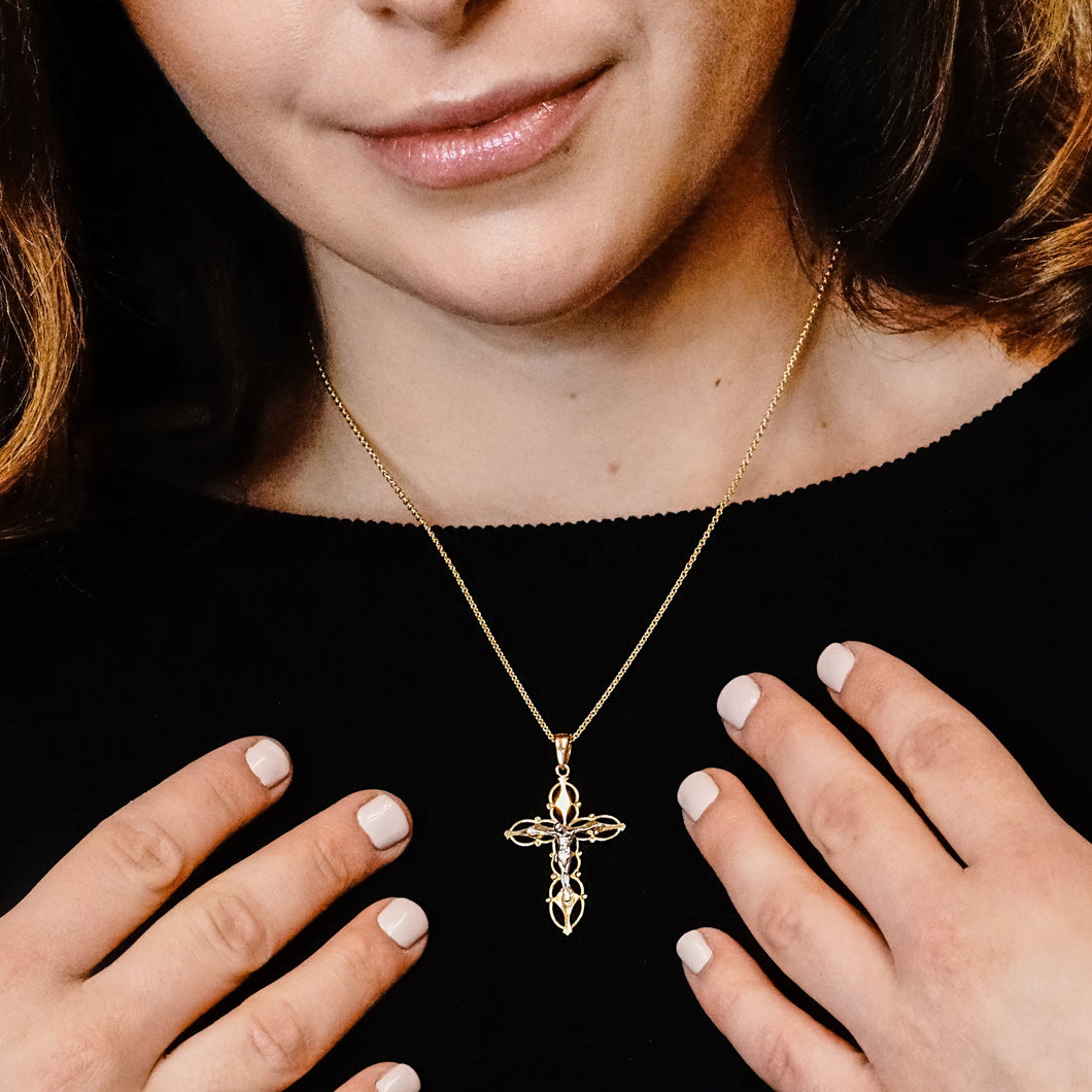 ITI NYC Filigree Crucifix Pendant with Beaded Detail in 14K Gold