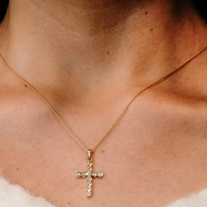 ITI NYC Bezel Set Cross Pendant with Diamonds in 14K Gold