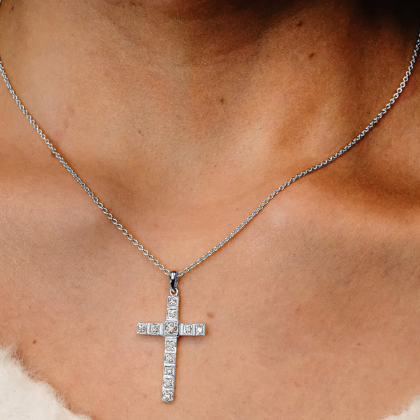 ITI NYC Fancy Cross Pendant with Diamonds in 14K Gold