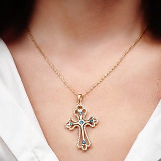 ITI NYC Trefoil Cross Pendant with Light Blue Cubic Zirconia in Sterling Silver
