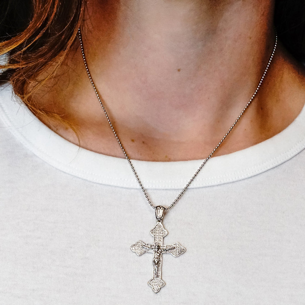 ITI NYC Trefoil Crucifix Pendant in Sterling Silver