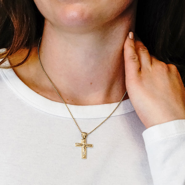ITI NYC Classic Crucifix Pendant in Sterling Silver