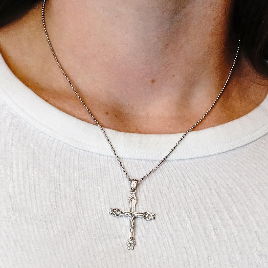 ITI NYC Ornate Crucifix Pendant in Sterling Silver