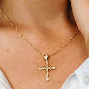 ITI NYC Clover Cross Pendant with Cubic Zirconia in Sterling Silver