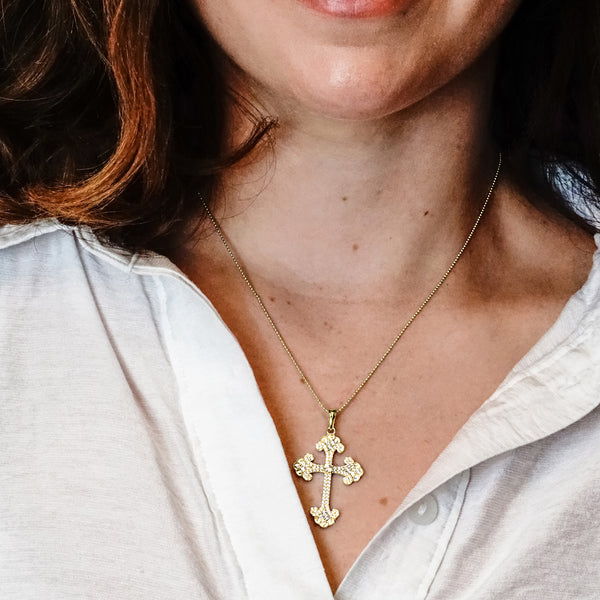 ITI NYC Budded Cross Pendant with Cubic Zirconia in Sterling Silver