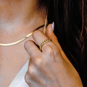 Bowery Curb Chain Ring in 14K Yellow Gold