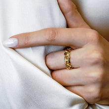 Load image into Gallery viewer, Bowery Curb Chain Ring in 14K Yellow Gold
