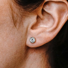 Load image into Gallery viewer, Round Bezel Earrings with CZ
