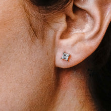 Load image into Gallery viewer, Square Four Prong Earrings with Flat Side Wire and CZ
