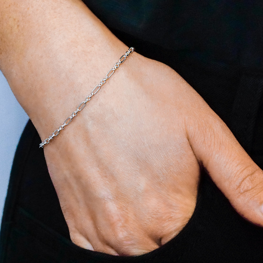 Forsyth St. Textured Cable Chain Bracelet in Sterling Silver