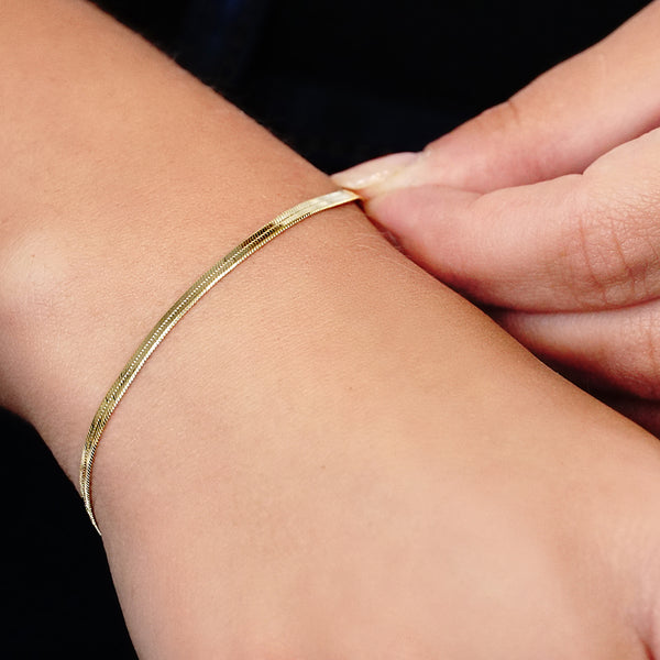 Finished Flexible Herringbone Bracelet in Sterling Silver 18K Yellow Gold Finish (2.70 mm - 4.50 mm)