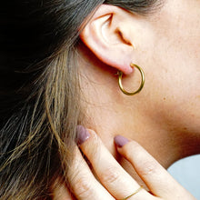 Load image into Gallery viewer, The Mercer Hoop in Gold Filled
