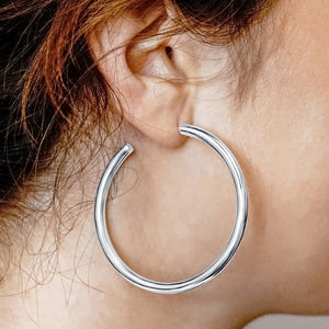 Round Tube Hoop Earring with Post in Sterling Silver (4 mm)