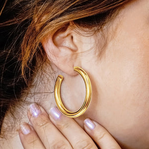 Round Tube Hoop Earring with Post in 14K Gold (5 mm)