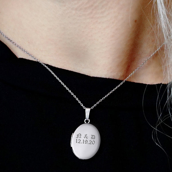 ITI NYC Plain Oval Locket in Sterling Silver with Optional Engraving (23 x 14 mm - 57 x 39 mm)