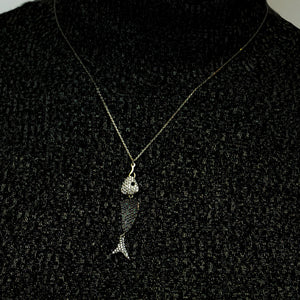 Fish Necklace in Sterling Silver (58 x 10 mm)