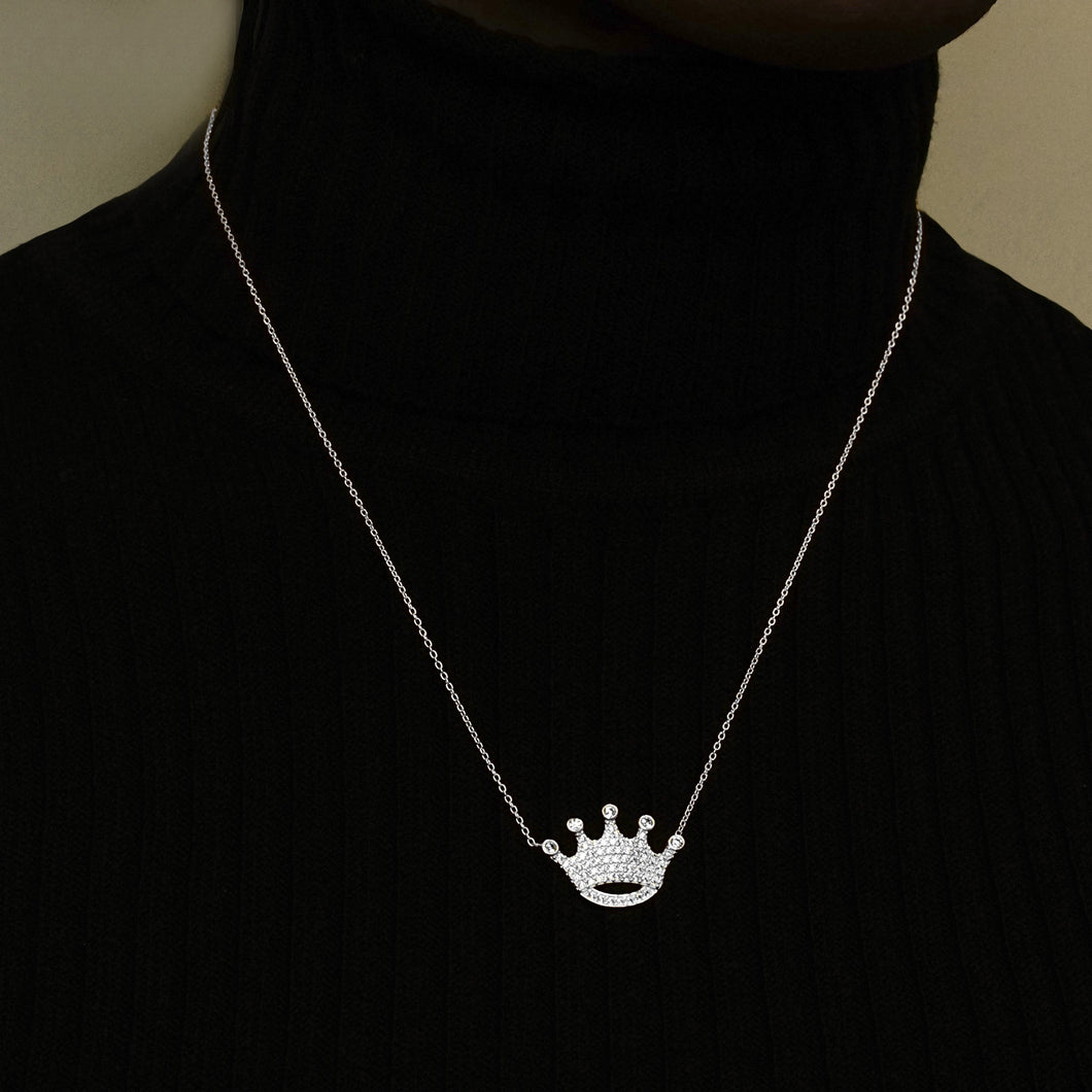 Crown Necklace in Sterling Silver (17 x 25 mm)