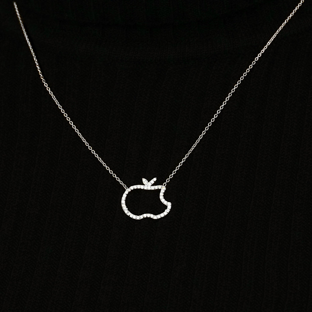 Big Apple Outline Necklace in Sterling Silver (16 x 16 mm)