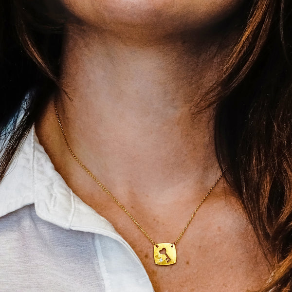 Key Cutout Necklace in Sterling Silver (14 x 13 mm)