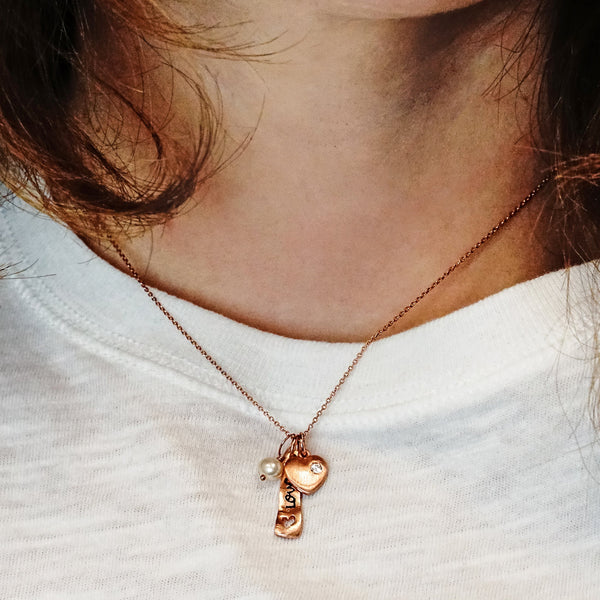 Love Bar Necklace in Sterling Silver (17 x 19 mm)