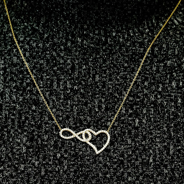 Infinity & Heart Necklace in Sterling Silver (32 x 16 mm)