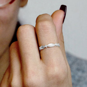 Vintage Oval Stackable Ring in Sterling Silver