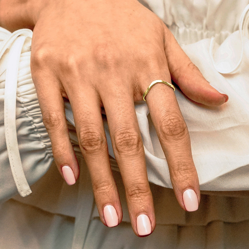 Stackable Ring with Curved Design in 14K Gold